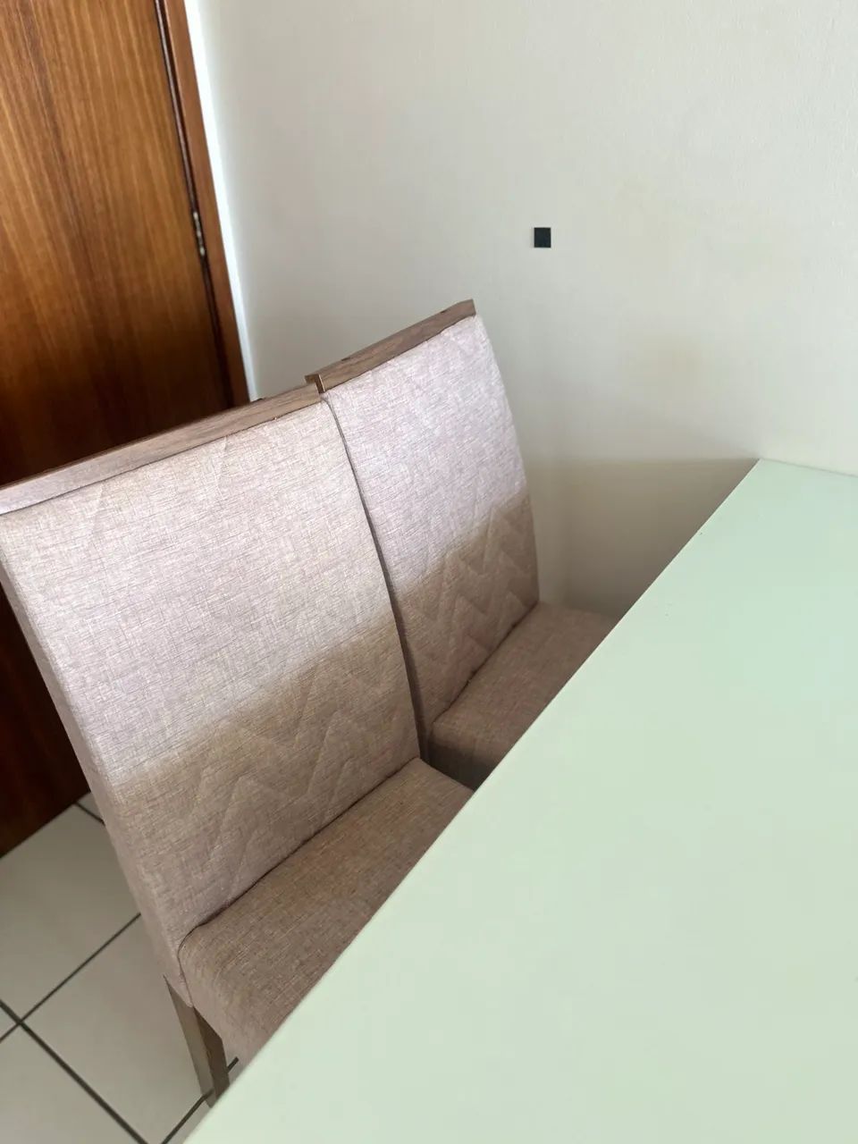 Jogo de mesa de vidro temperado com 4 cadeiras  - Foto 3