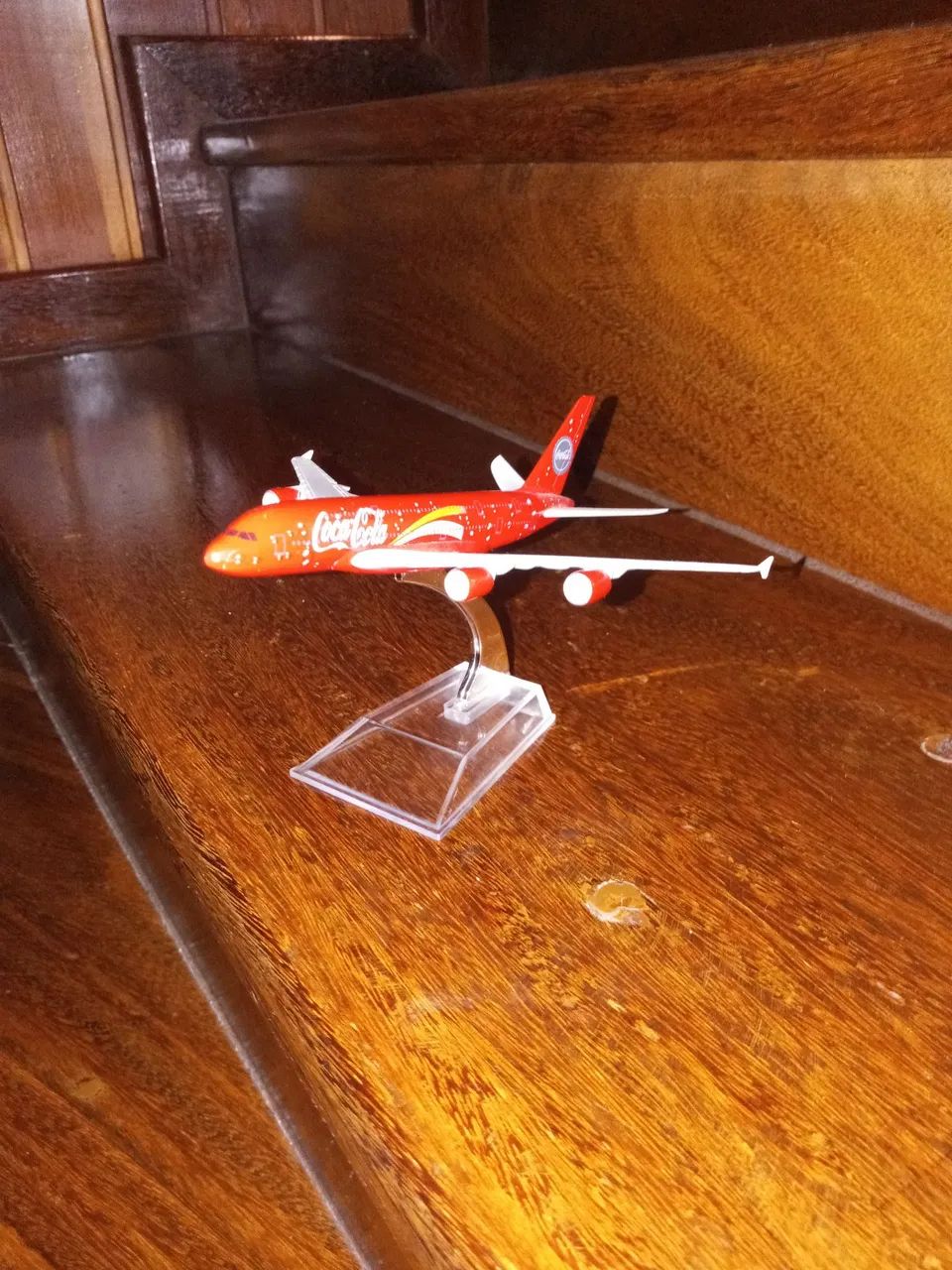 AVIÃO DA COCA-COLA DE METAL COM 15CM DE COMP.