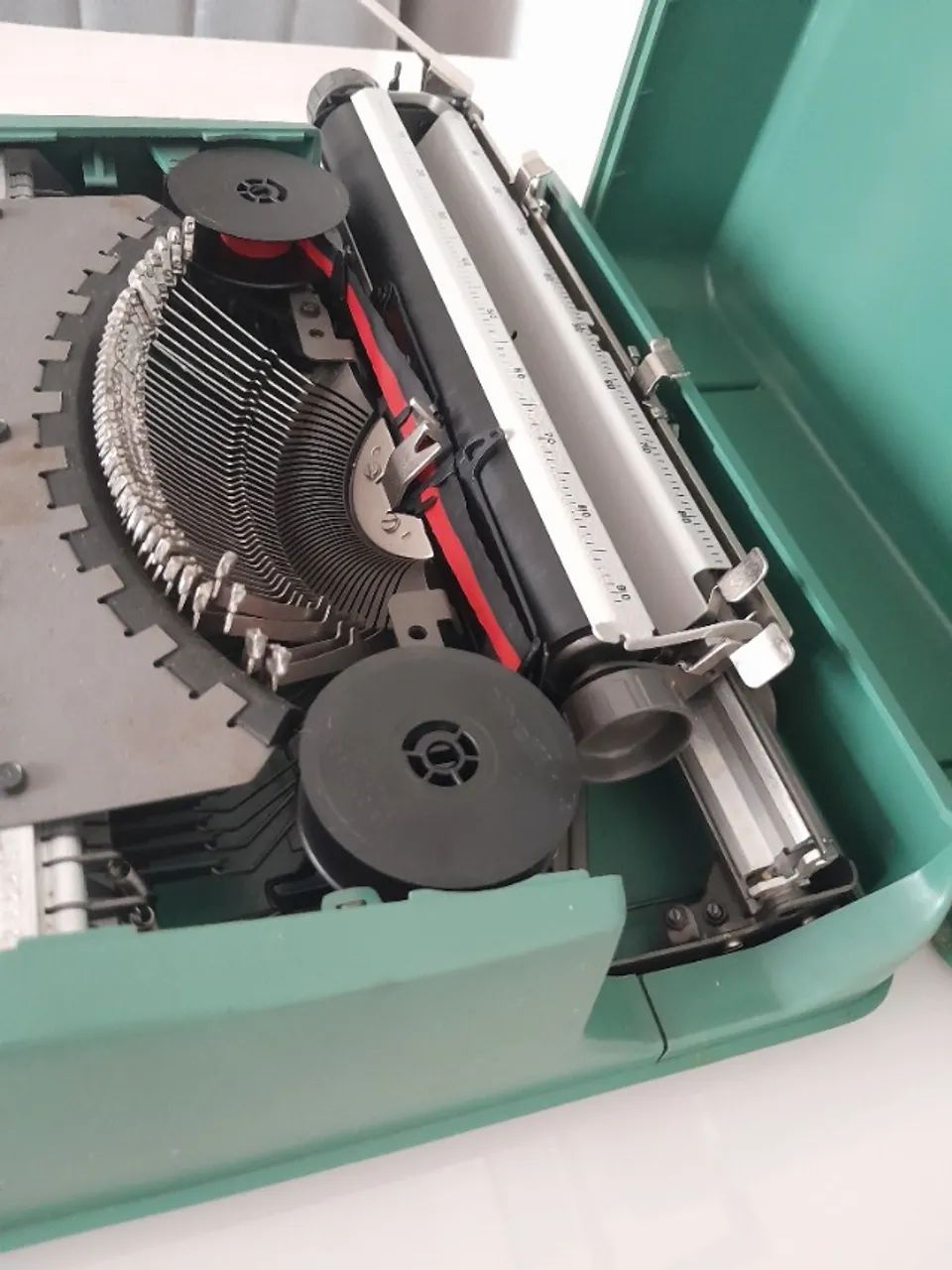 Máquina de escrever OLIVETTI - Foto 4