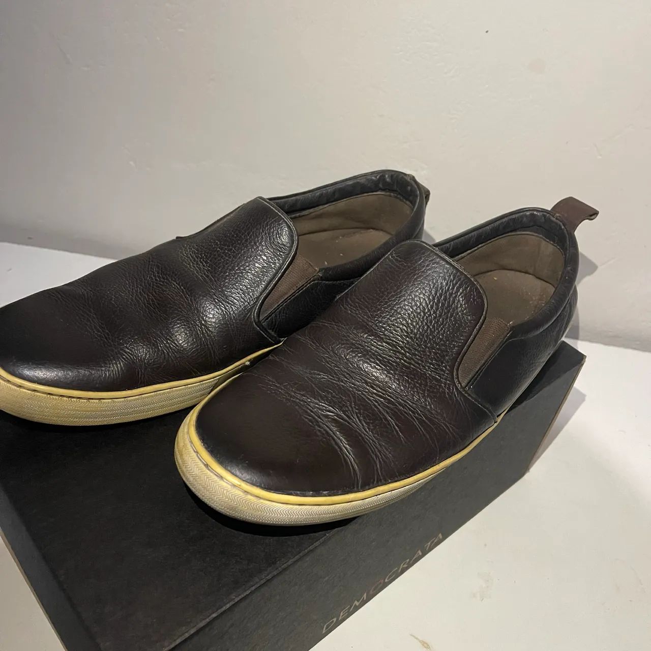 Sapato de couro tamanho 42/43 - Foto 3