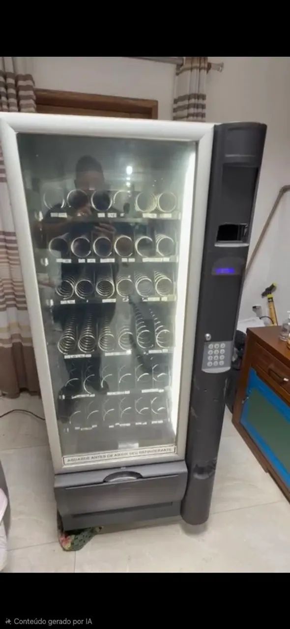 Máquina de vending machine snakky 6