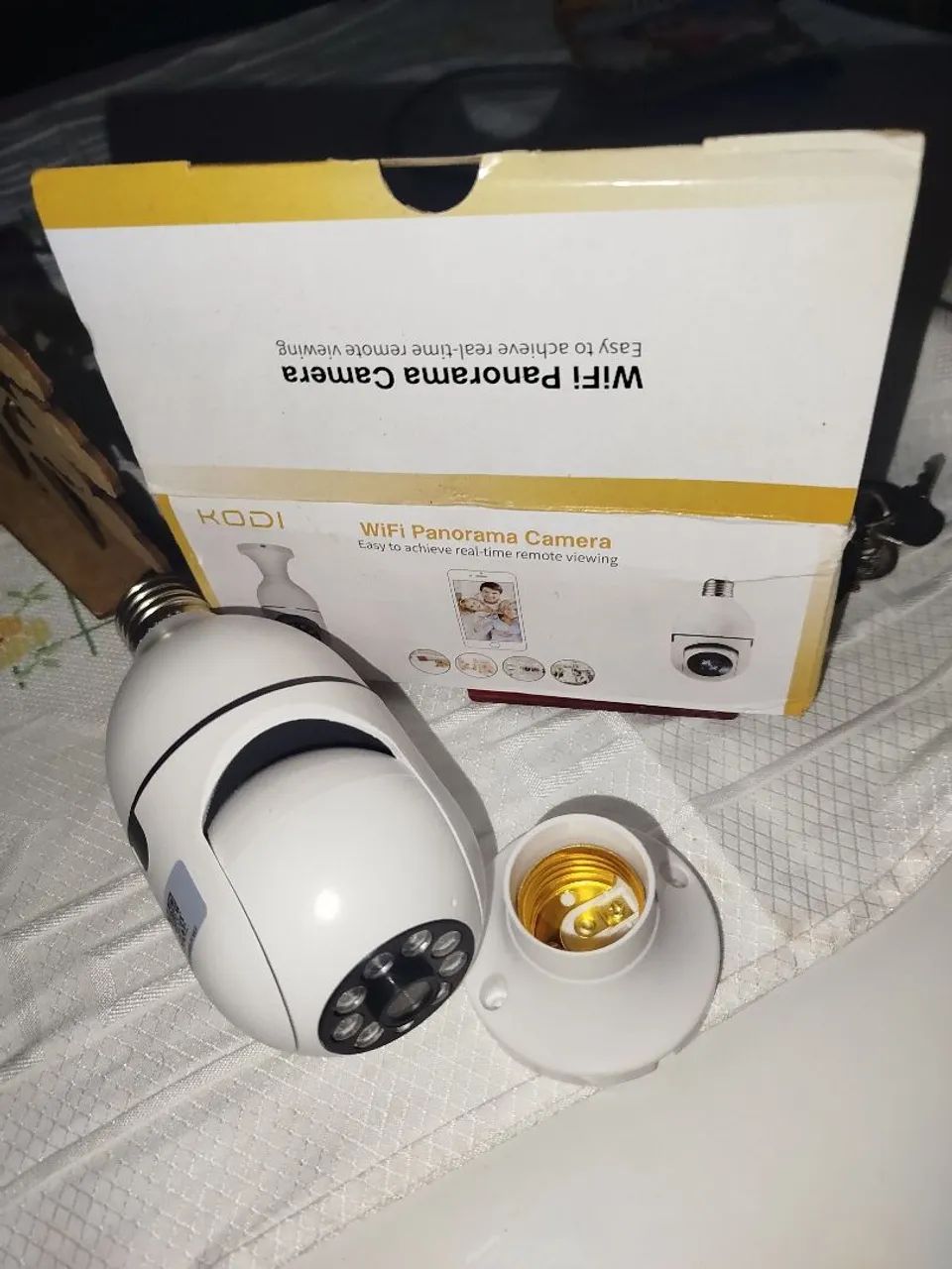 Wi-Fi câmera lâmpada,nunca usado - Foto 2