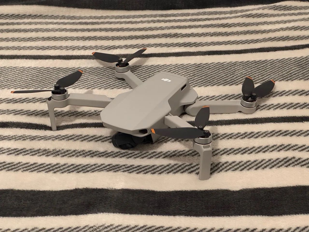 Drone DJI mini 4K Fly More Combo - Foto 4