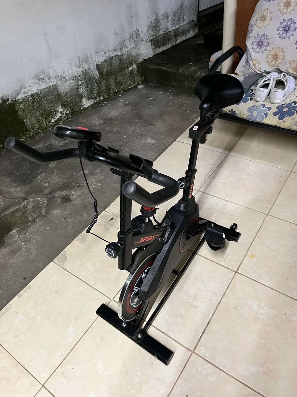 BICICLETA ERGOMÉTRICA SPINNING COM MONITOR - Foto 3