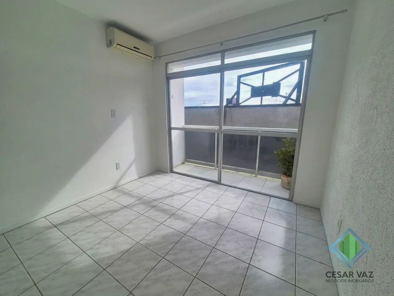 Imóvel para venda com 66 metros quadrados com 2 quartos em Abraão - Florianópolis - SC - Foto 4