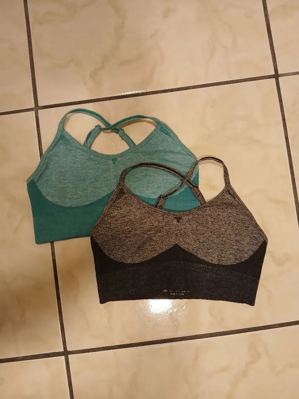 Roupas de treino femininas - Foto 4