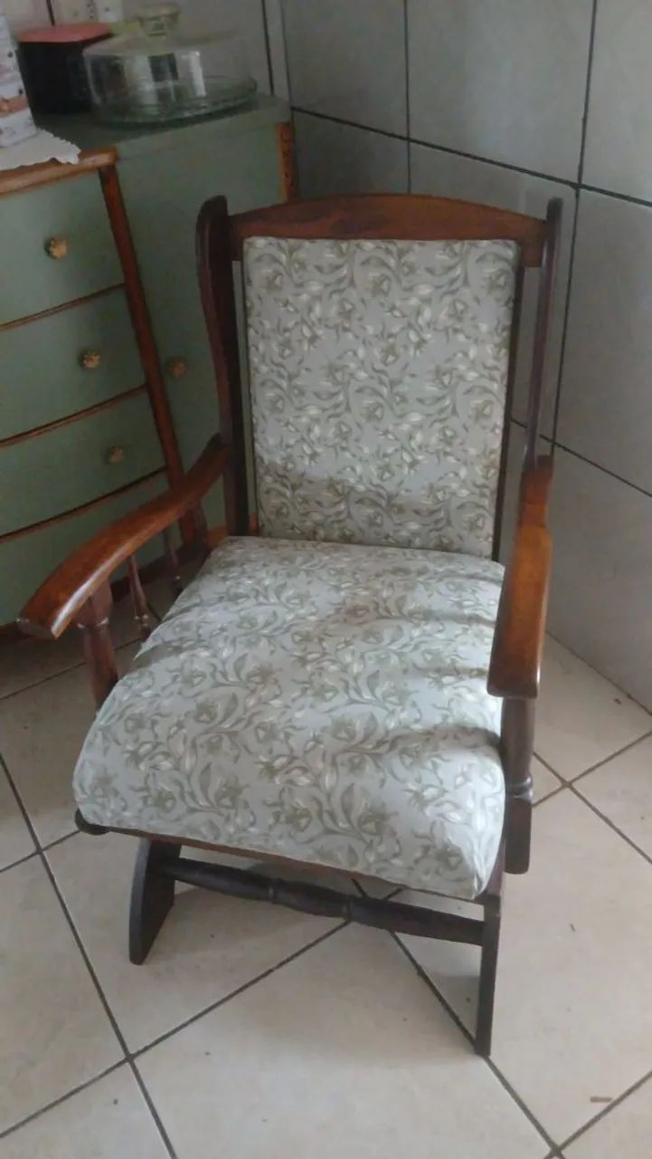 Cadeira de madeira maciça vovó  - Foto 2