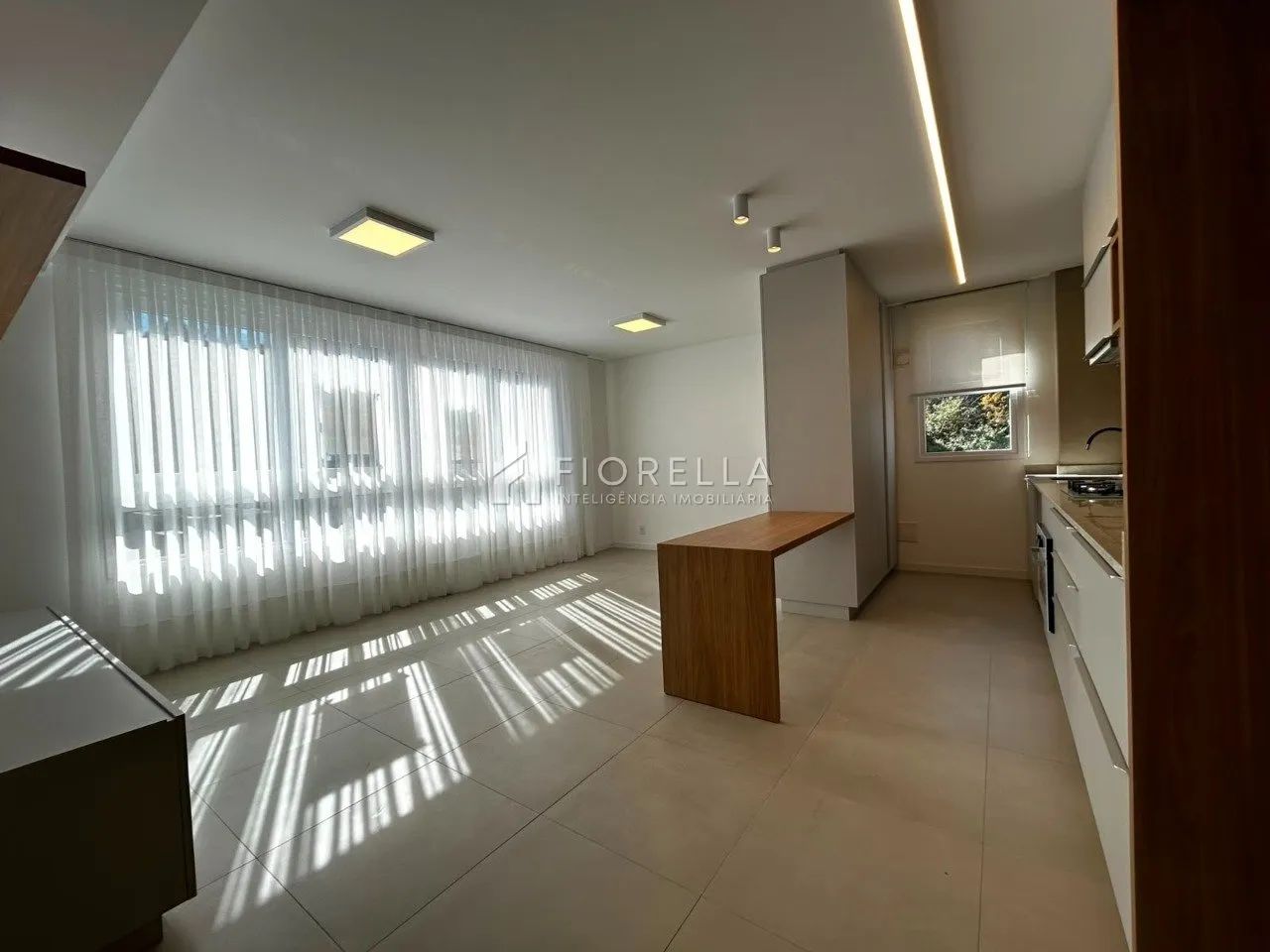 Studio com 49m² privativos em excelente localização - Centro de Florianópolis - Foto 2