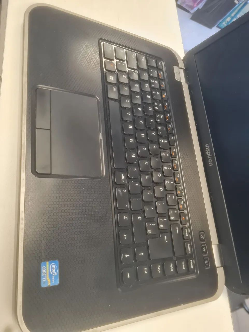 NOTEBOOK DELL INSPIRON 7520 1TB 4GB RAM COM DEFEITO NA PLACA