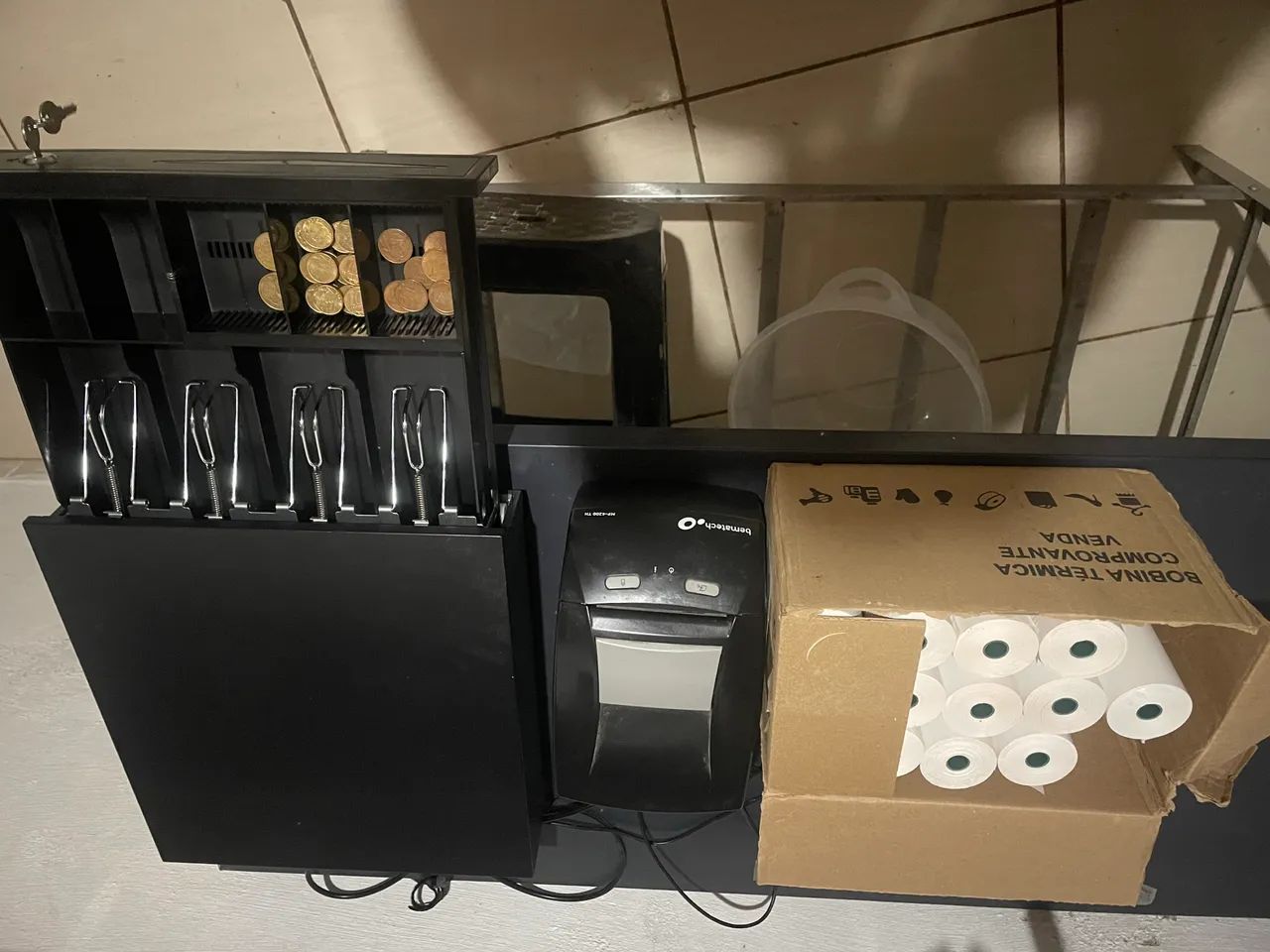 Vendo impressora bematech e caixa 