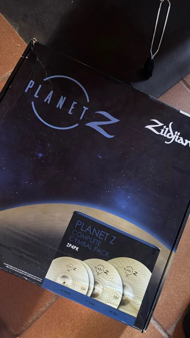 Pratos Zildjian Planet Z, Hi-Hat 14, Crash 16 e Ride 20
