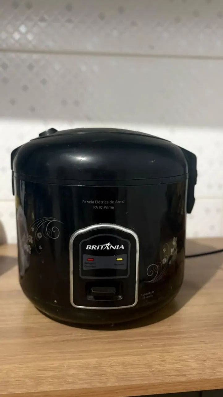 Panela Elétrica Britânia 