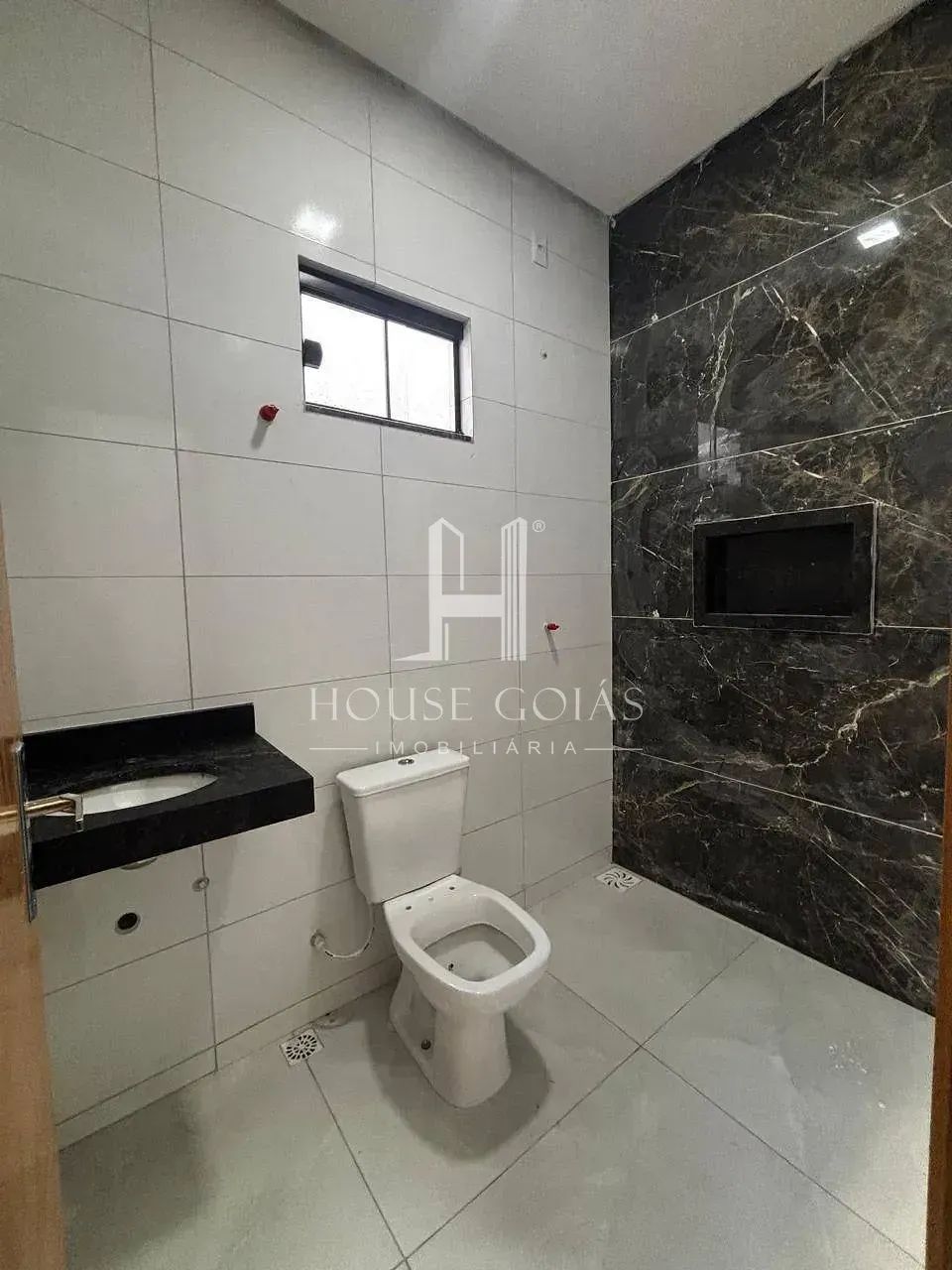 CASA COM SUÍTE NO SETOR SOLANGE PARK EM GOIÂNIA - Foto 4