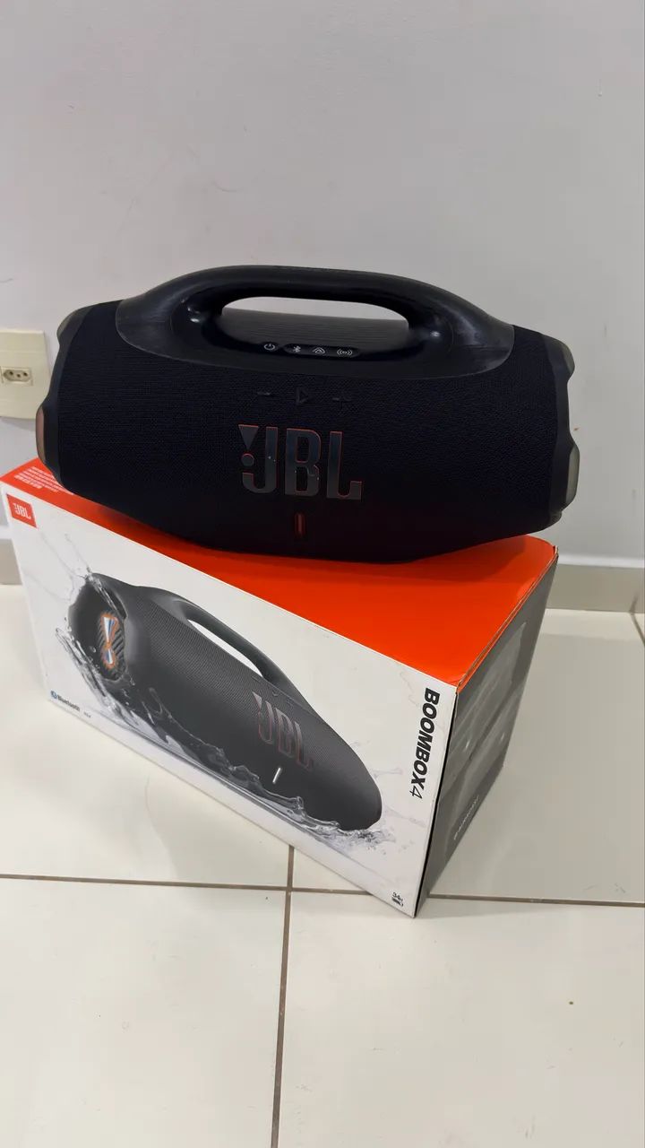 Bombox 4 