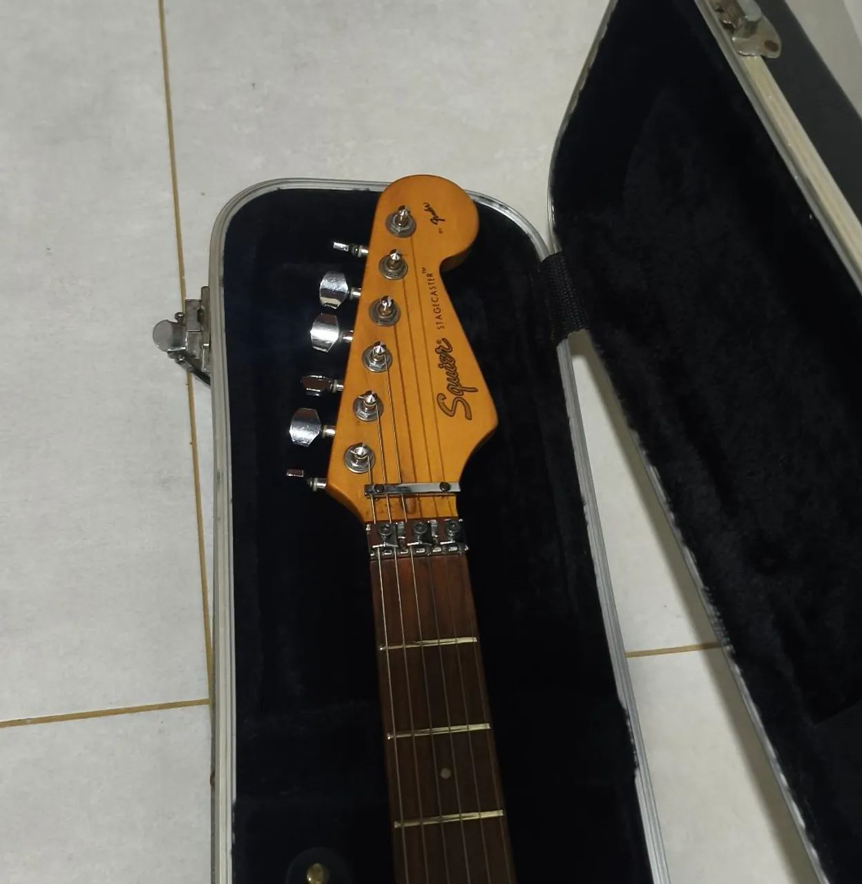 Guitarra Squier Stagecaster  - Foto 5