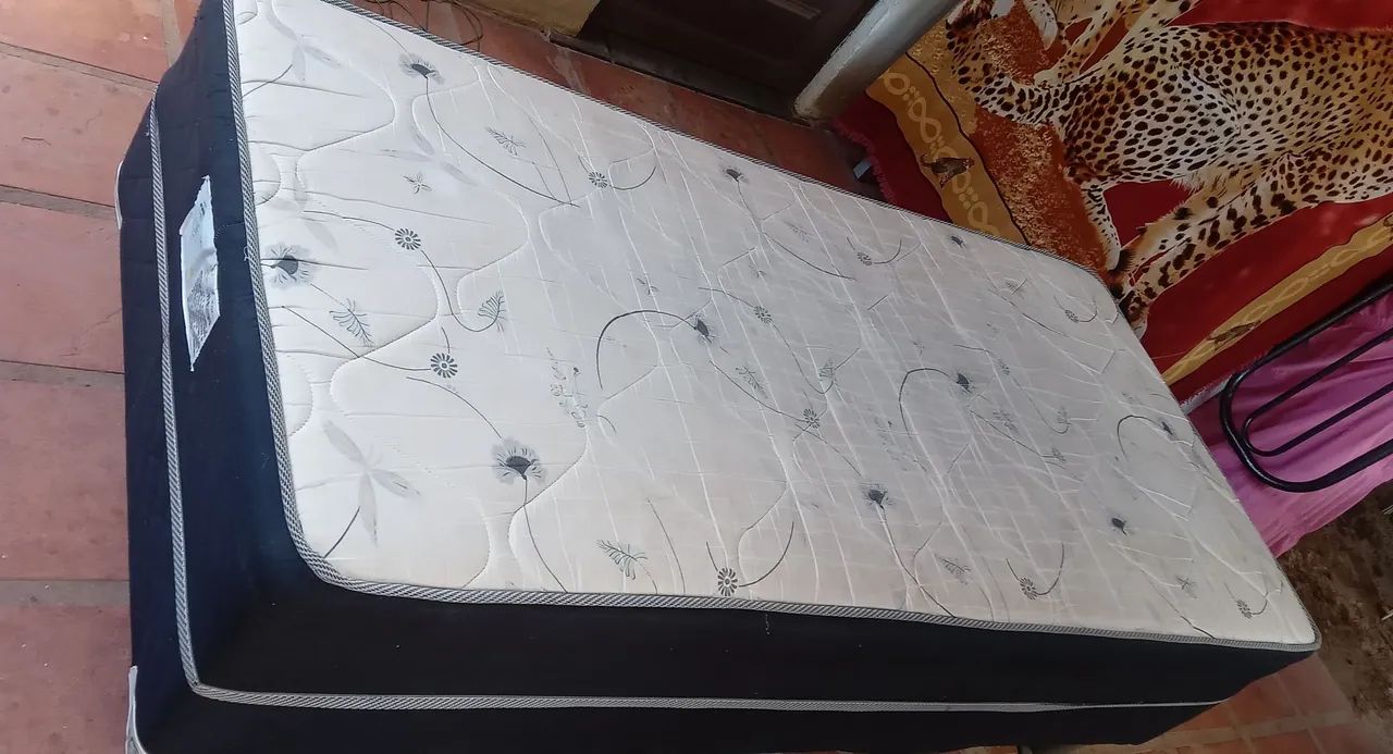 CAMA BOX DE SOLTEIRO DE MOLAS - Foto 2