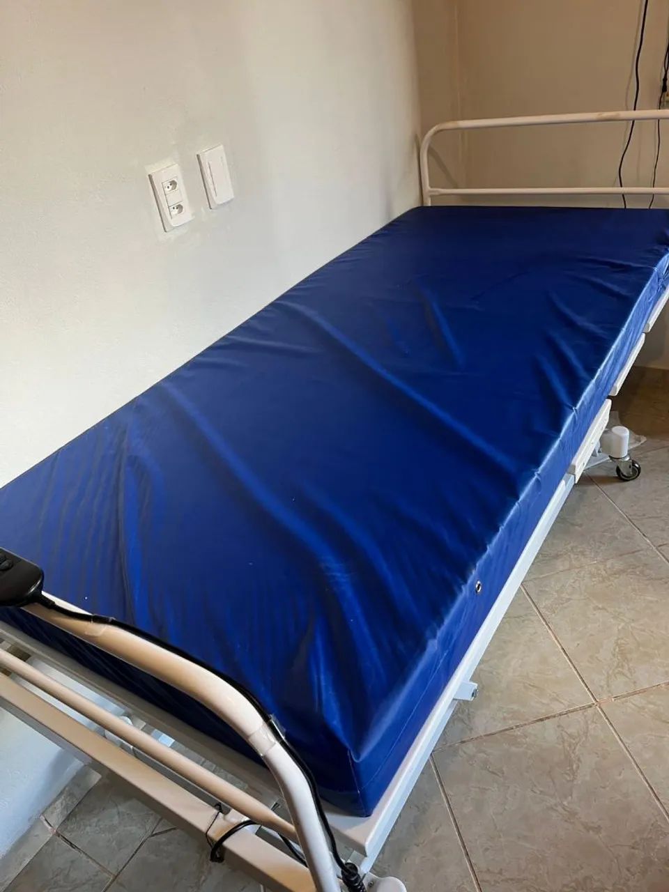 Cama hospitalar automatizada 