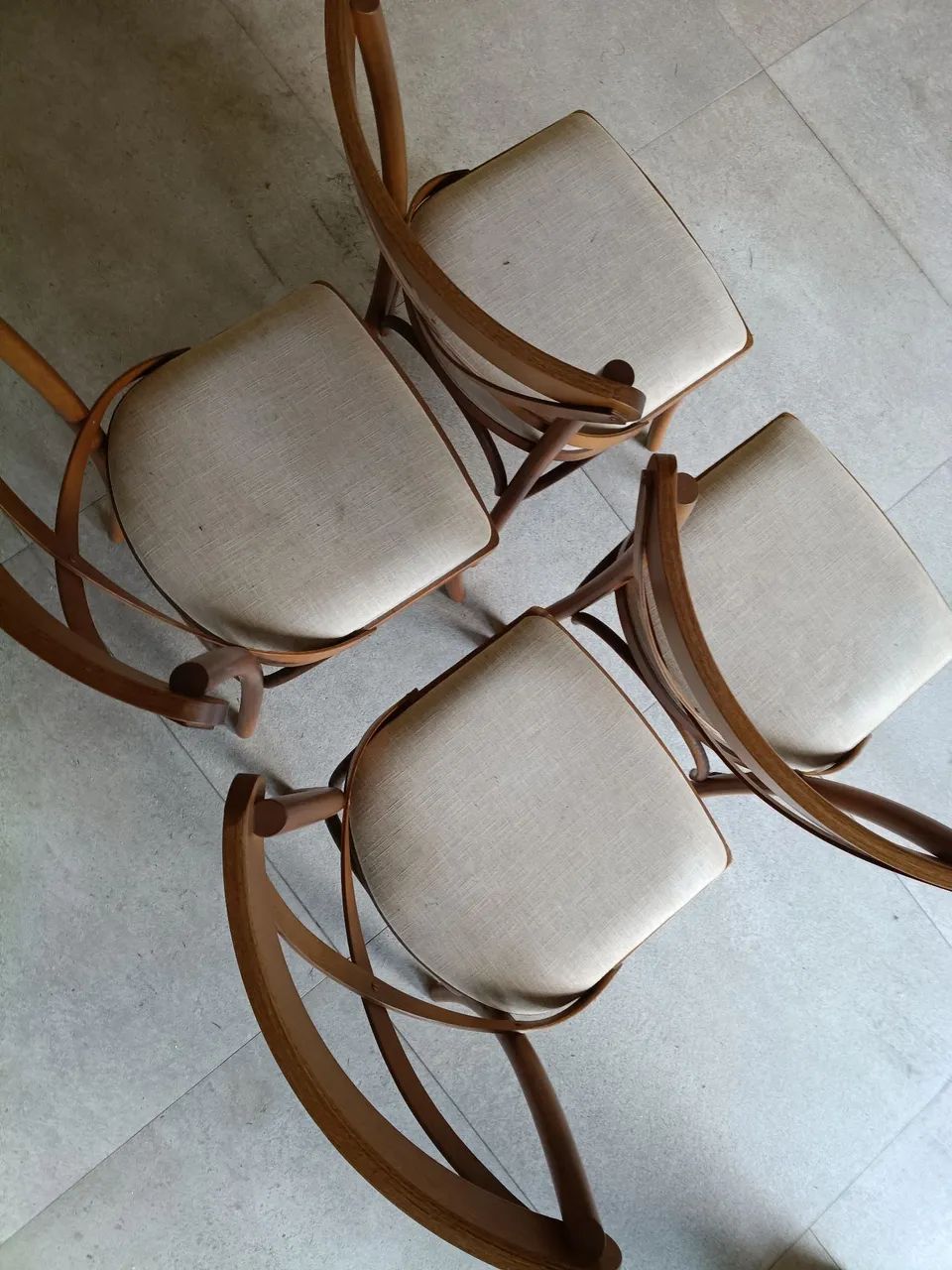 Cadeiras de madeira para sala - Foto 2