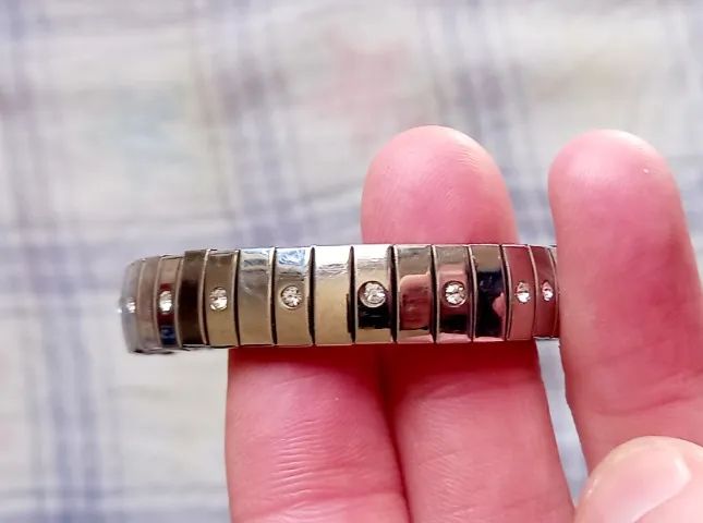 Pulseiras e anéis diversos modelos a valor de revenda, aceito troca - Foto 3