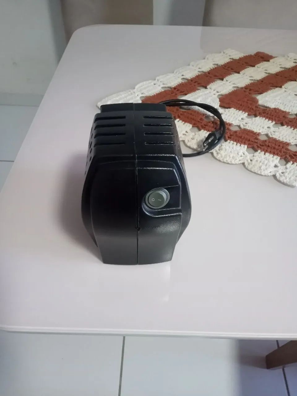 Estabilizador para computador usado mais em perfeito estado e funcionando. - Foto 2