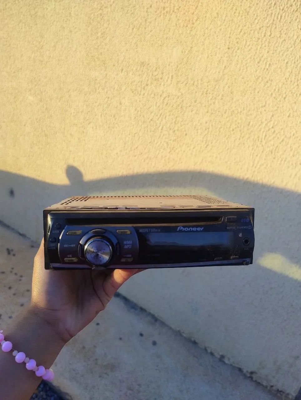 Toca CD e auto falante 