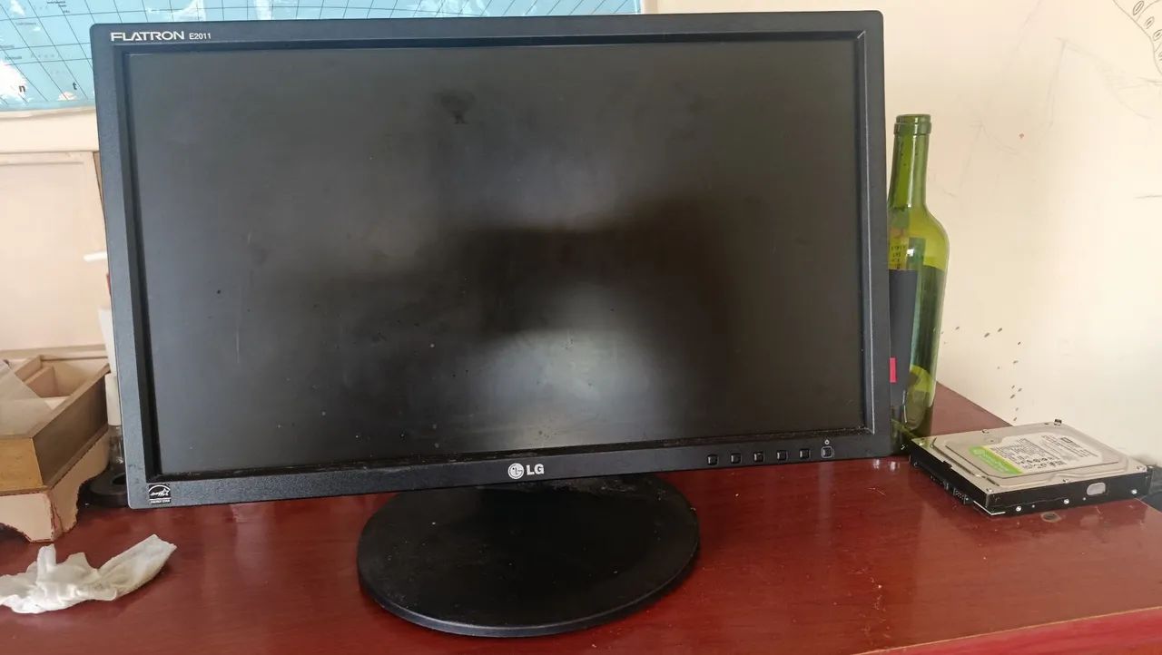 Monitor LG Flatron E2011