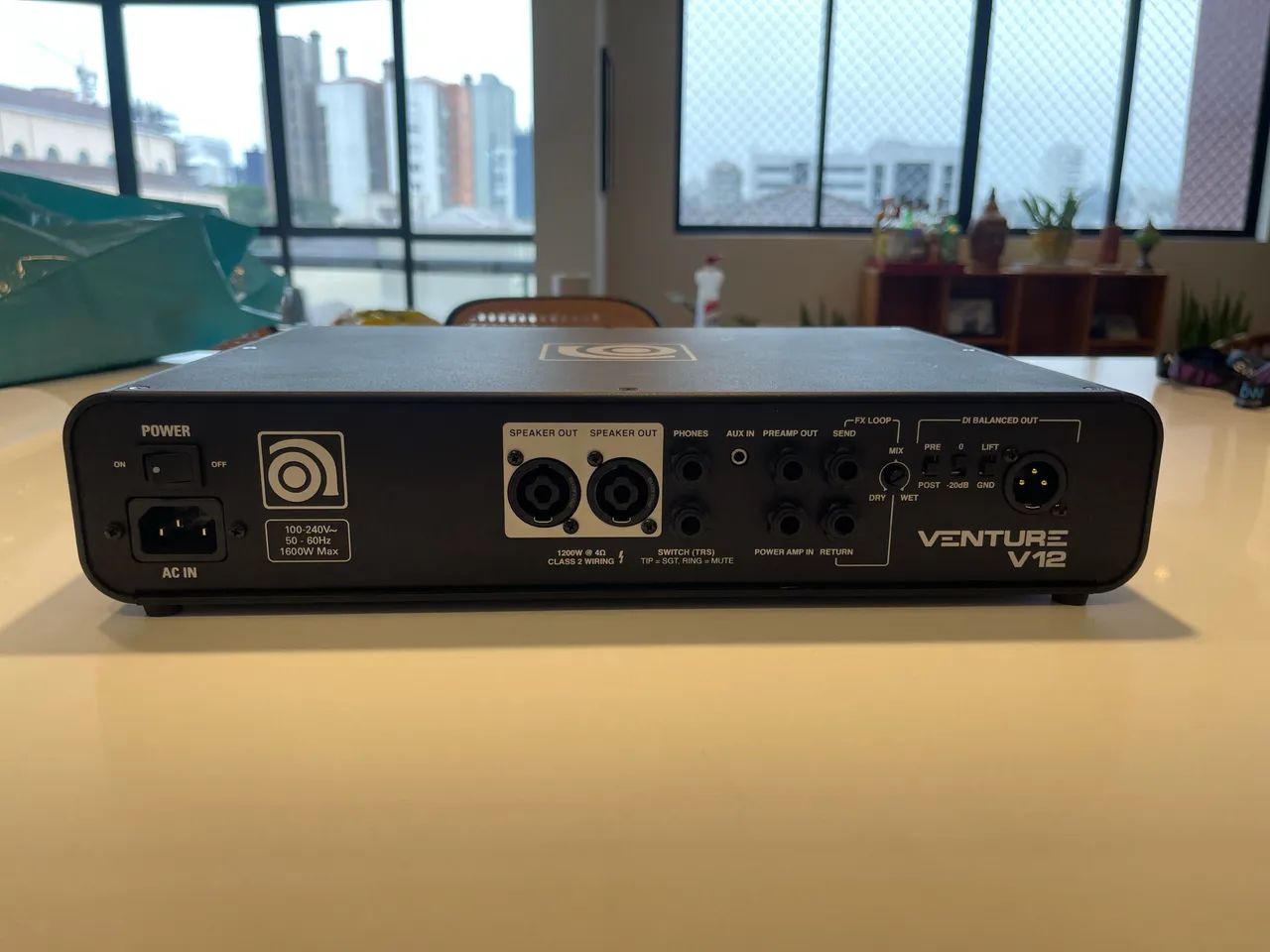 Ampeg V12 1200watts - Foto 5