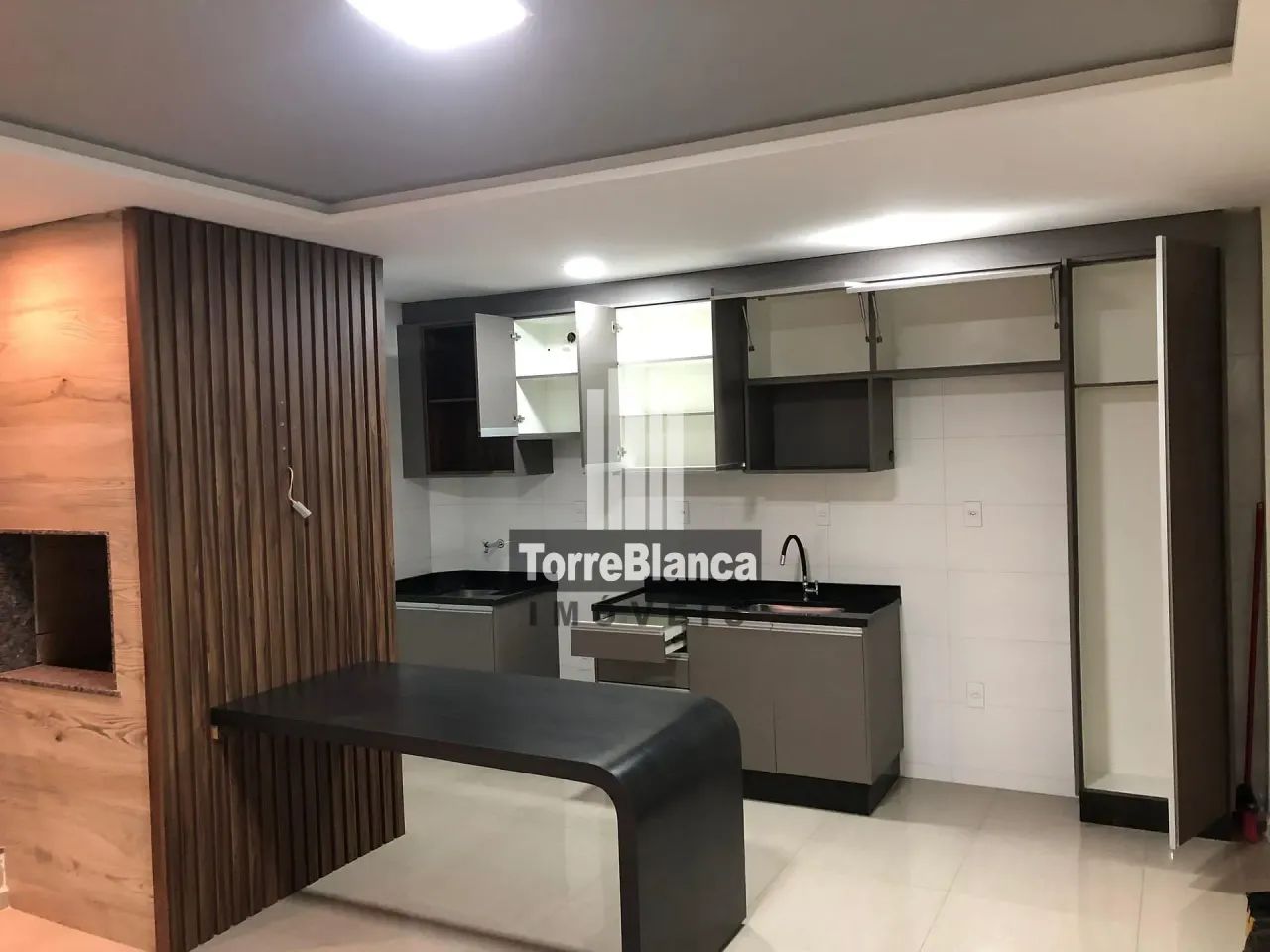 Apartamento Semi Mobiliado à Venda com 3 Quartos - Foto 5