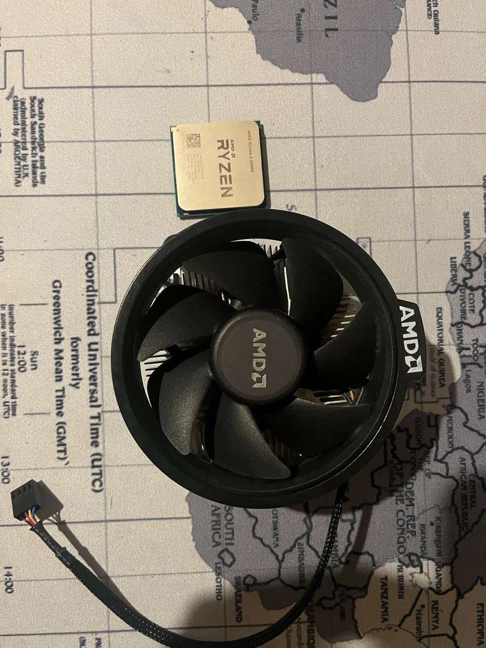 AMD Ryzen 3 2200G + Cooler Box Original AMD - Foto 4