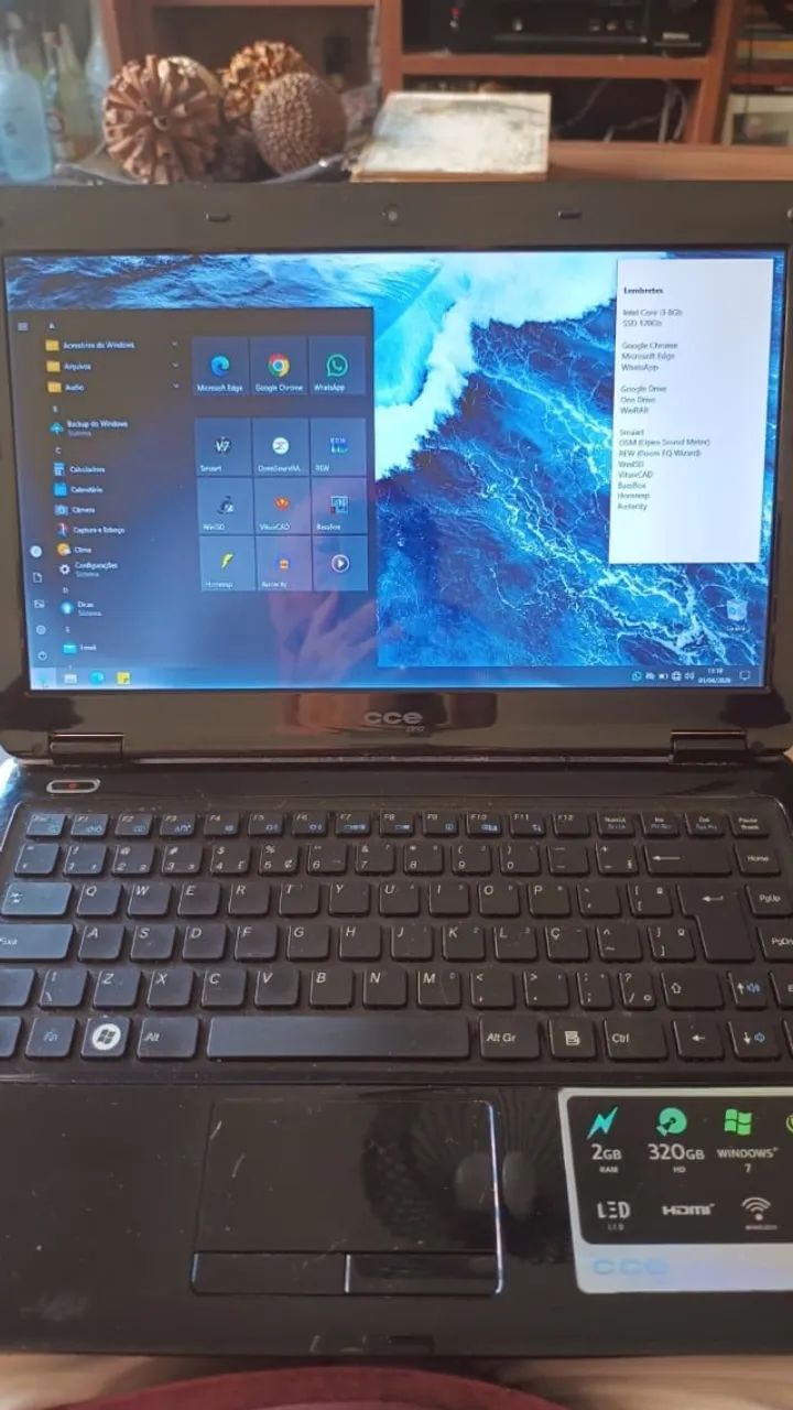 Notebook Intel i3 2,26GHz RAM 8Gb SSD 120Gb com programas para Audio