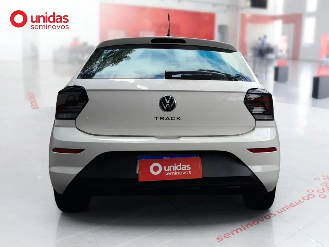 Volkswagen Polo Track 1.0 Flex 12V 5p, foto 6 de 16