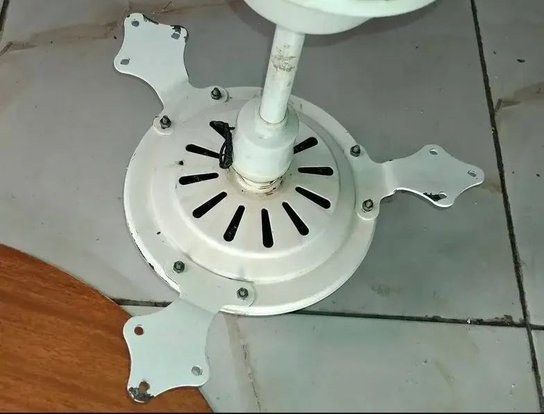 Ventilador de teto 