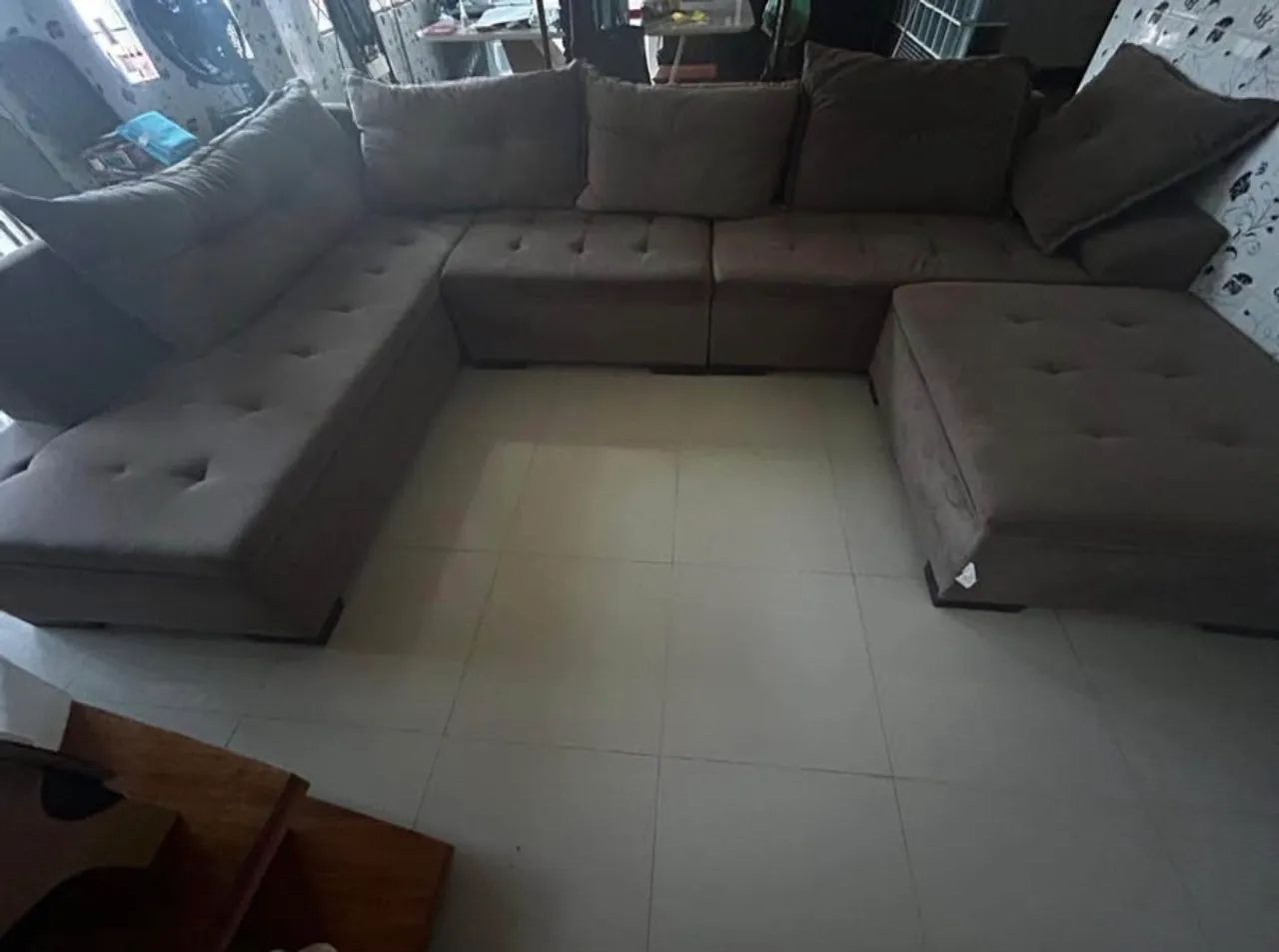 VENDE SOFÁ COM MAIS DE 7 LUGARES