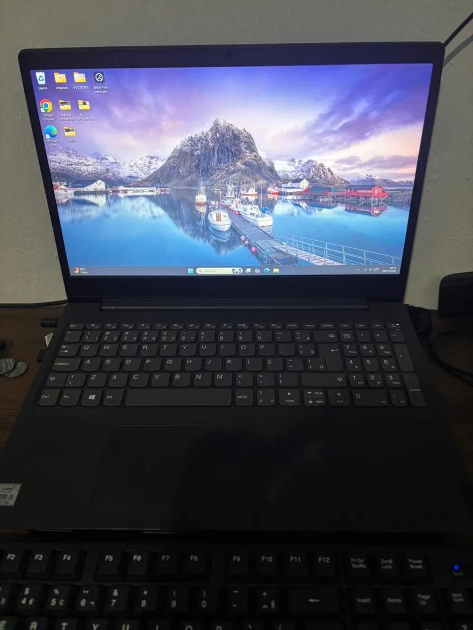 Vendo notebook Lenovo - Foto 2