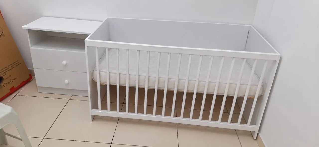 vendo berço branco nunca usado