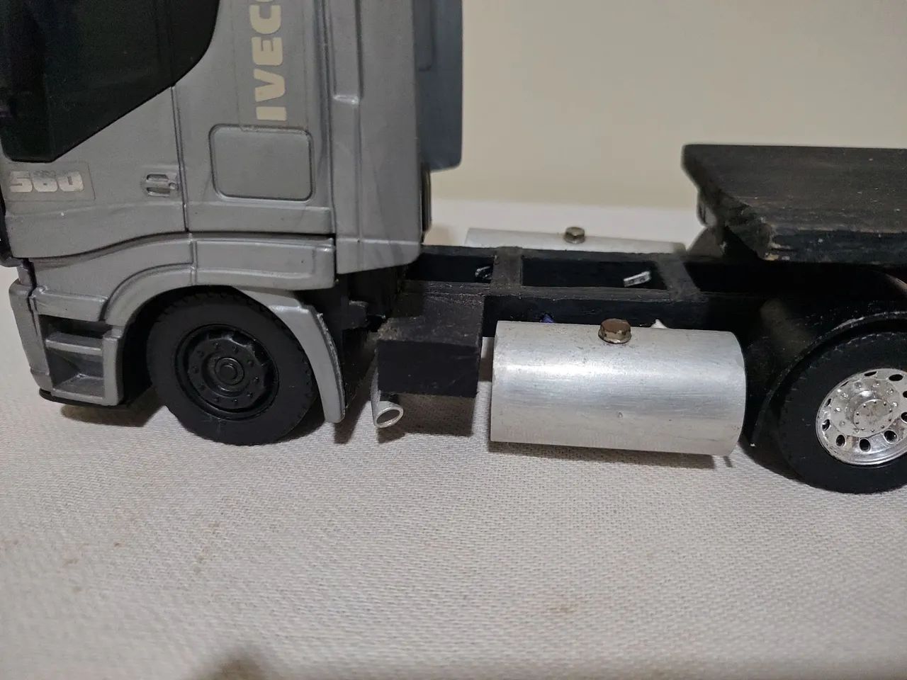 Miniatura de caminhão + trator  - Foto 5