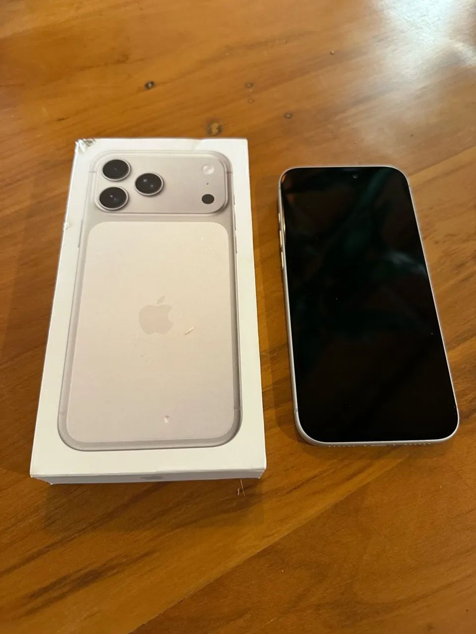 iPhone 17 pro max 256 2 meses