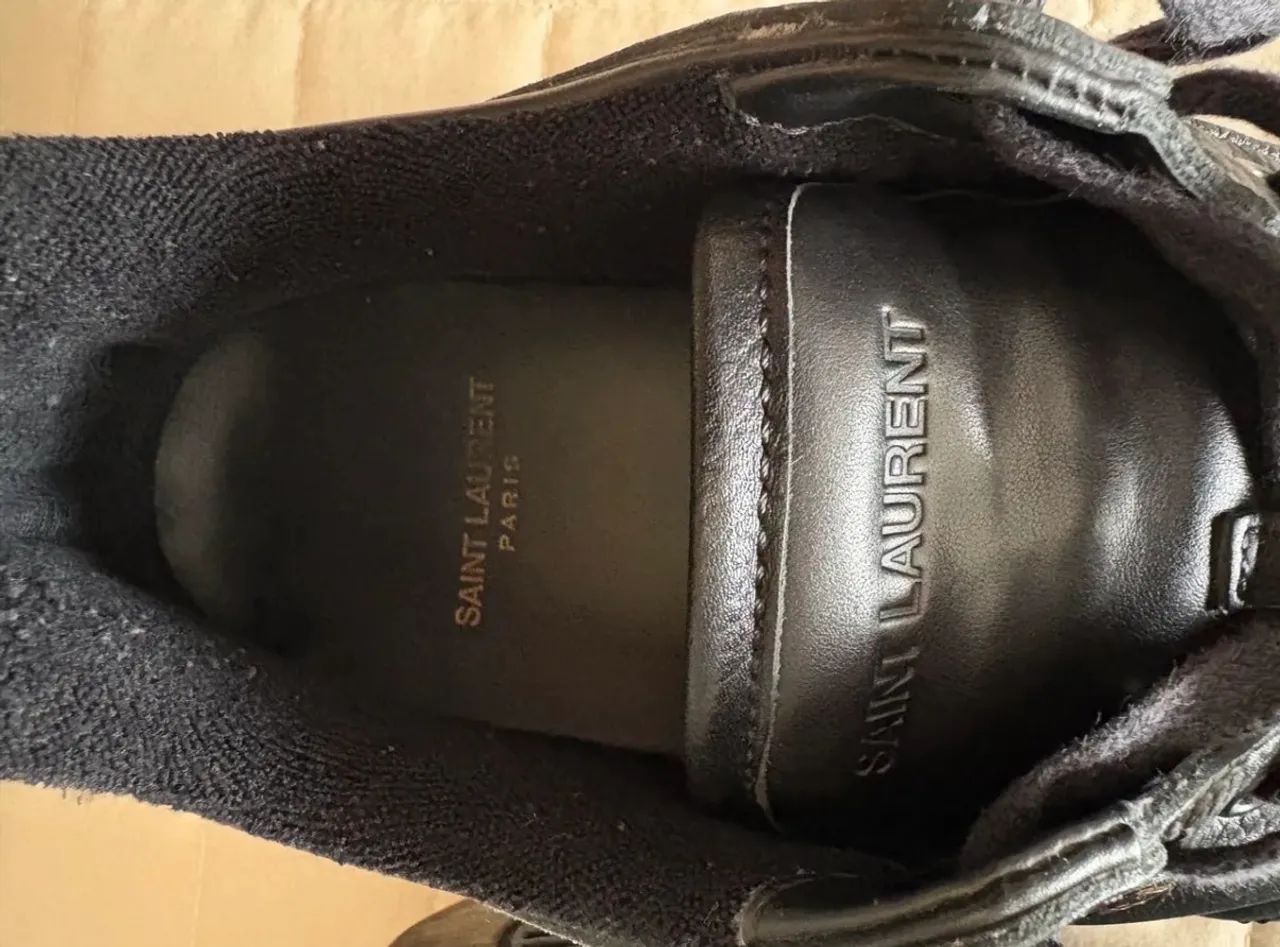 Tênis Yves Saint Laurent 42 couro  - Foto 4