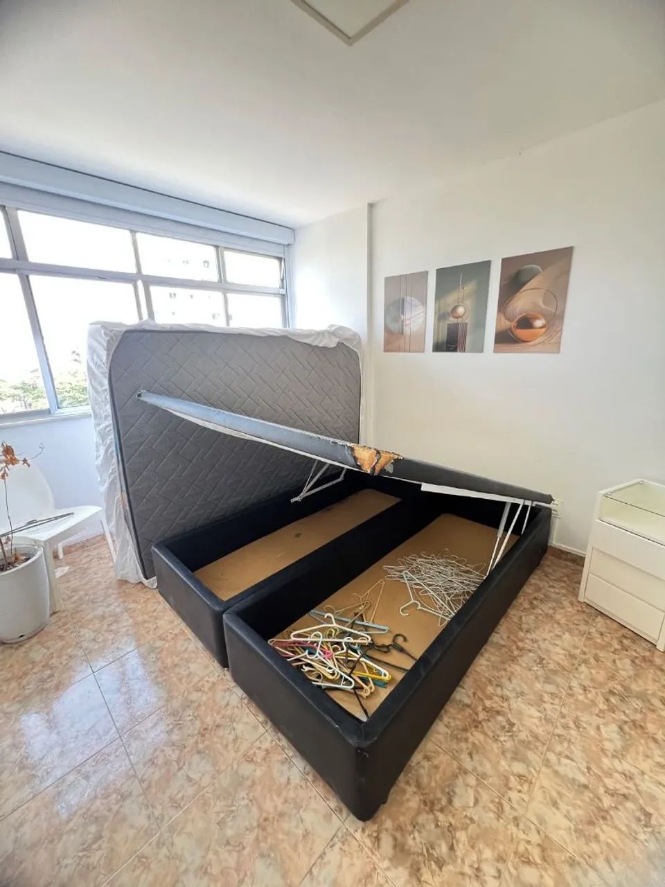 Cama queen com box baú excelente estado - Foto 2