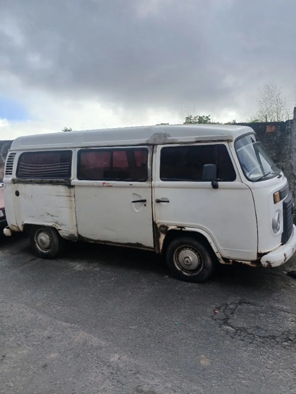 Volkswagen Kombi STANDARD 1.4 MI TOTAL FLEX 8V 2010