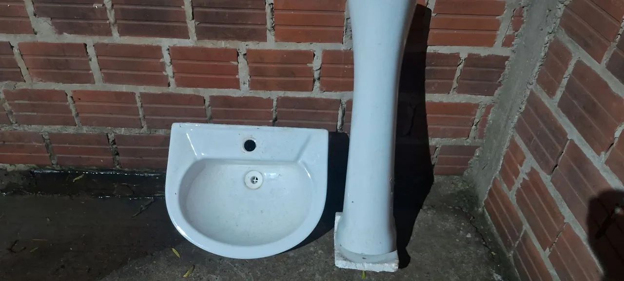 Pia de banheiro semi nova - Foto 2