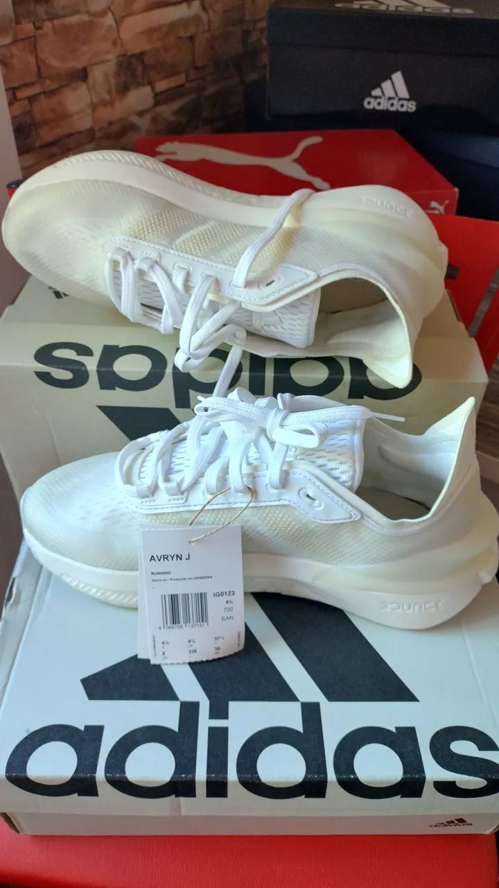 Tênis Adidas Avryn Boost e Bounce branco 35 - Foto 5