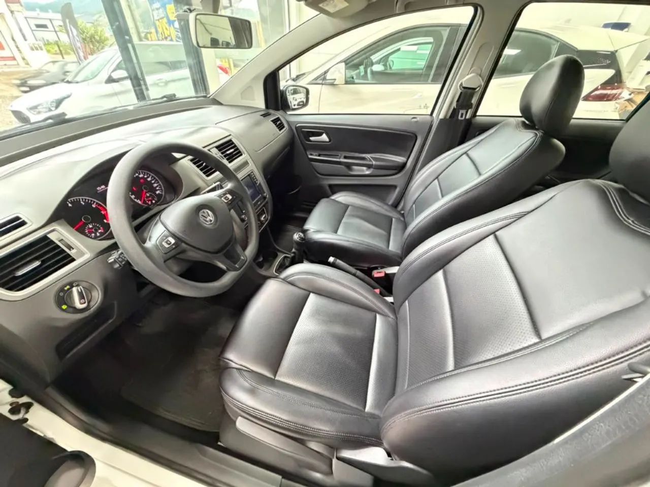 Volkswagen Fox Connect 1.6 Flex 8V 5P 2021 - Foto 4