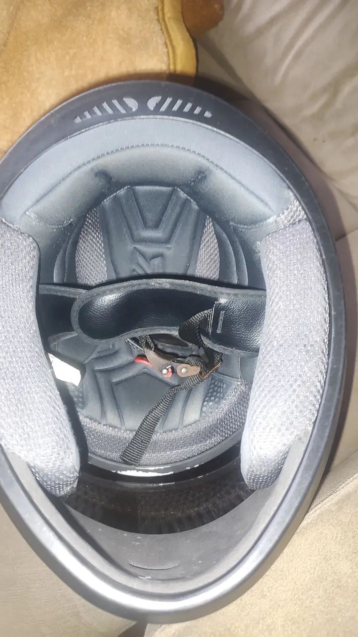 Capacete tork tamanho 60 