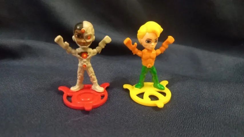 Liga da Justiça - Kinder Ovo - Foto 2