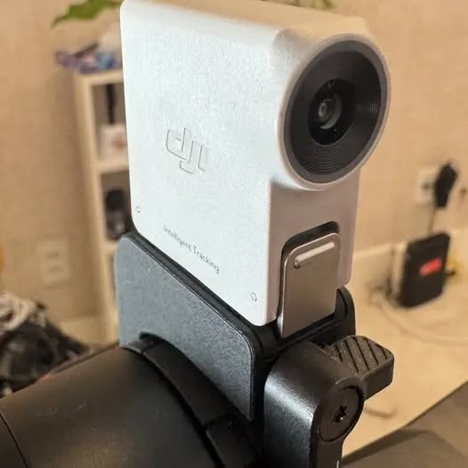 DJI RS4 Combo + Módulo de rastreamento inteligente DJI RS + Ulanzi Falcam Quick Release  - Foto 3