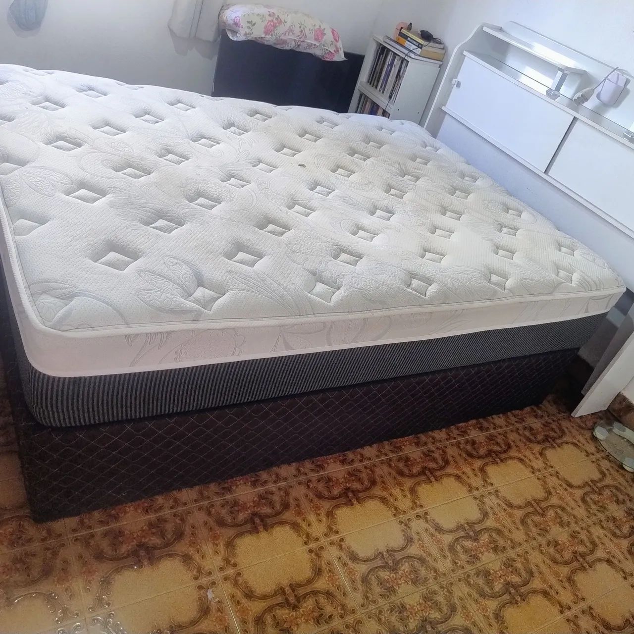 BOX + COLCHÃO CASAL 
