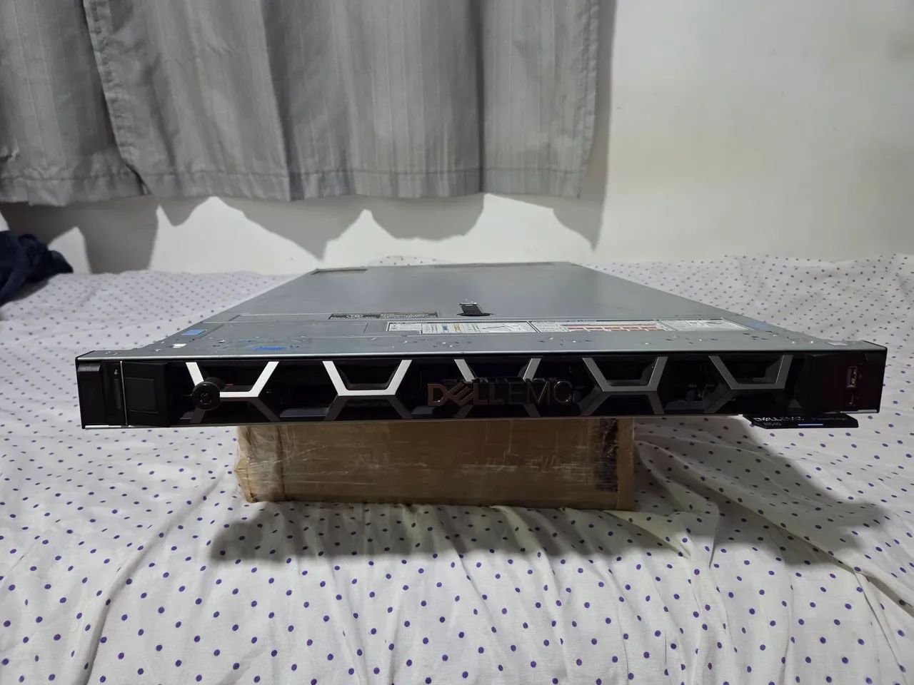 Servidor Dell R640, 2x intel xeon silver, 256gb de ram, ssd 240gb.