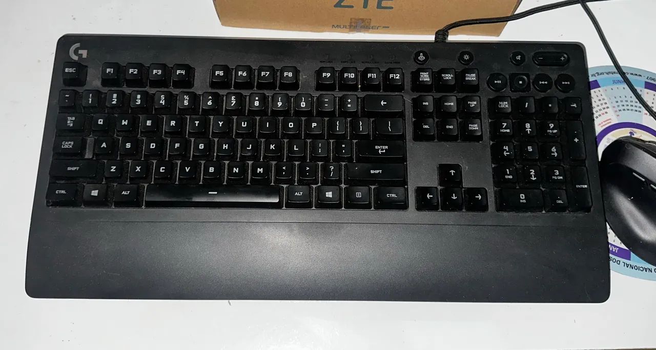 Teclado Gamer Logitech G213 - Foto 2