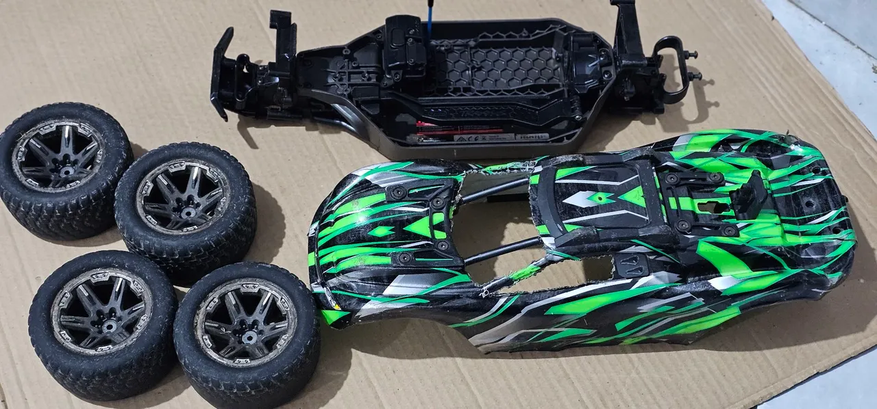希少！【ジャンク】トラクサス ラストラー VXL Velineon traxxas rustler